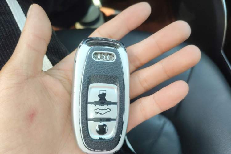 Used Audi A6L 2017 30 FSI Comfort Model Vehicle Key