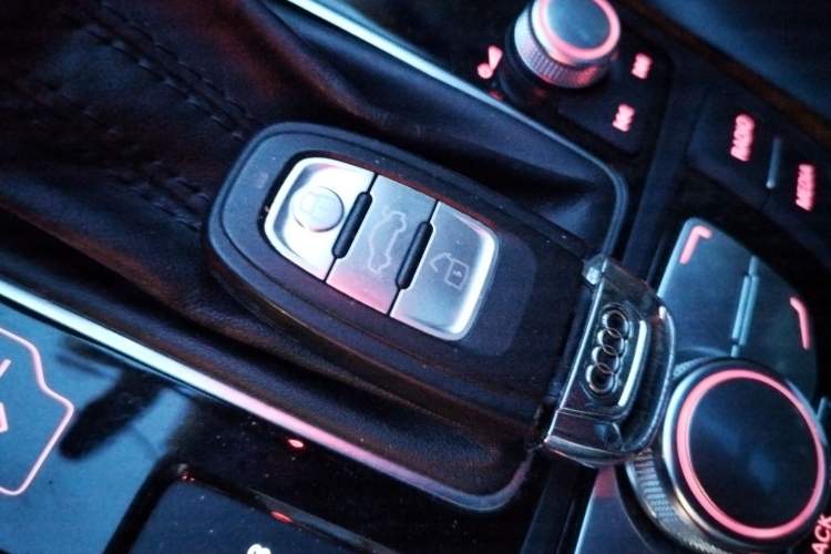 Used Audi A6L 2017 TFSI Comfort Model Vehicle Key