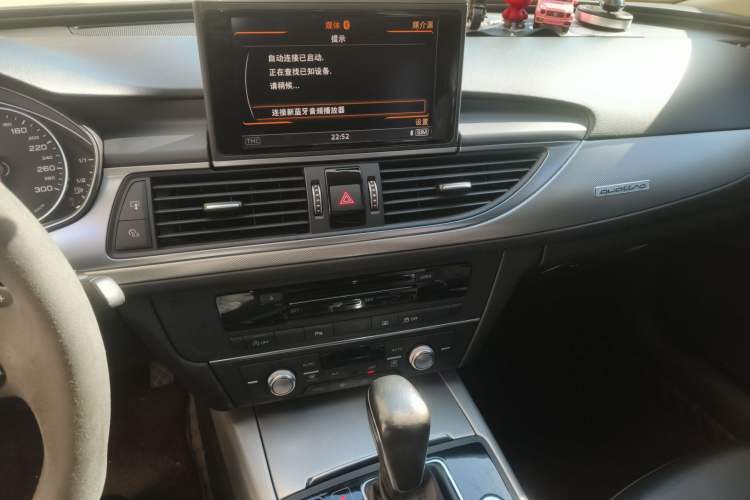 Used Audi A6L 2017 45 TFSI quattro Sport Edition Audio And AC Panel