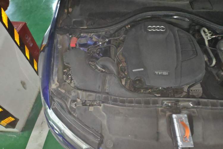 Used Audi A6L 2017 TFSI Technology Edition Engine Bay Right