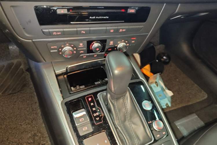Used Audi A6L 2017 TFSI Technology Edition Gear Lever