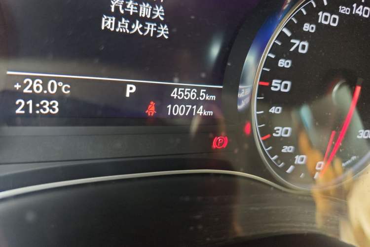 Used Audi A6L 2017 30 FSI Technology Model Odometer Close Up