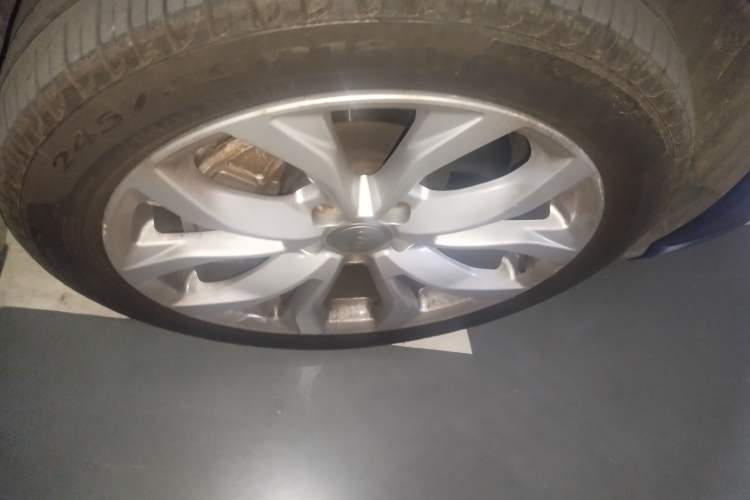 Used Audi A6L 2017 45 TFSI quattro Sport Edition Right Front Wheel Hub