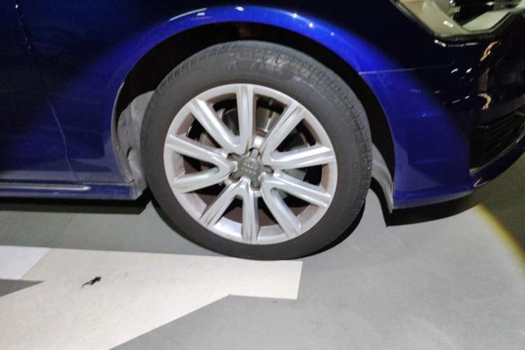 Used Audi A6L 2017 TFSI Technology Edition Right Front Wheel Hub