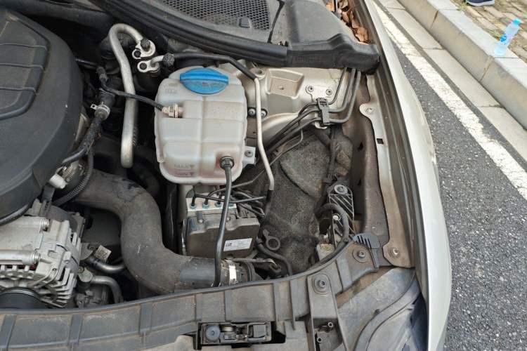 Used Audi A6L 2017 TFSI Technology Edition Engine Bay Left