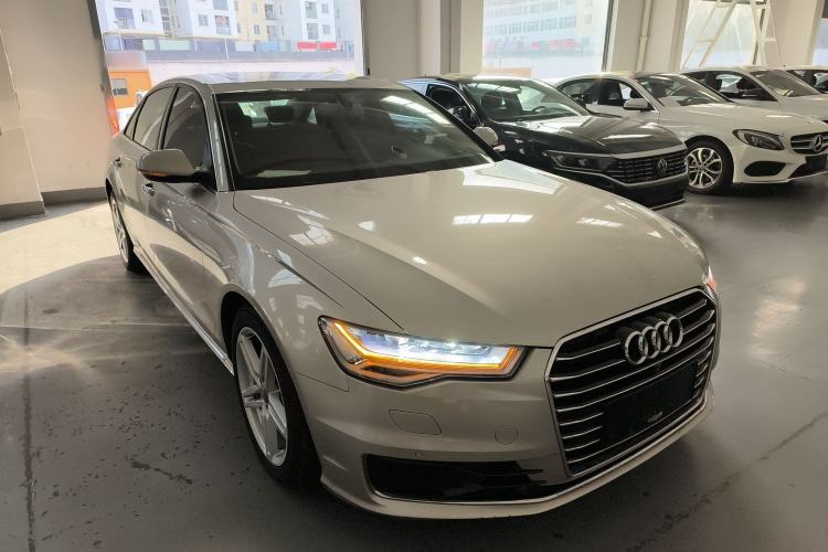Used Audi A6L 2017 30 FSI Comfort Model Front Right 45 Deg