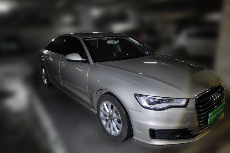 Used Audi A6L 2017 TFSI Technology Edition Front Right 45 Deg