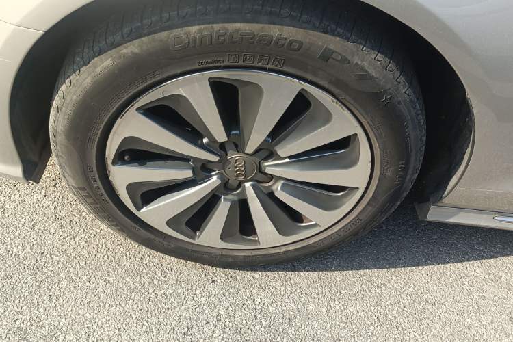 Used Audi A6L 2017 TFSI Comfort Model Left Front Wheel Hub