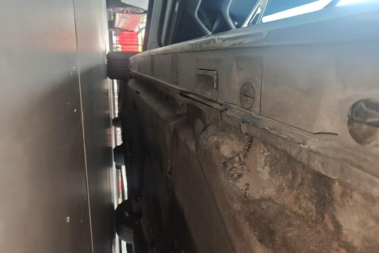 Used Audi A6L 2017 TFSI Technology Edition Left Side Sill