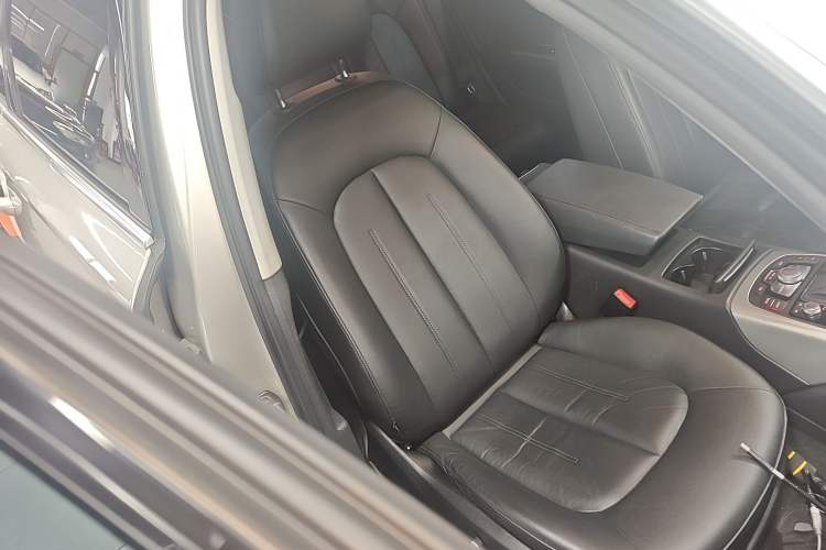 Used Audi A6L 2017 TFSI Technology Edition Right Front Seat