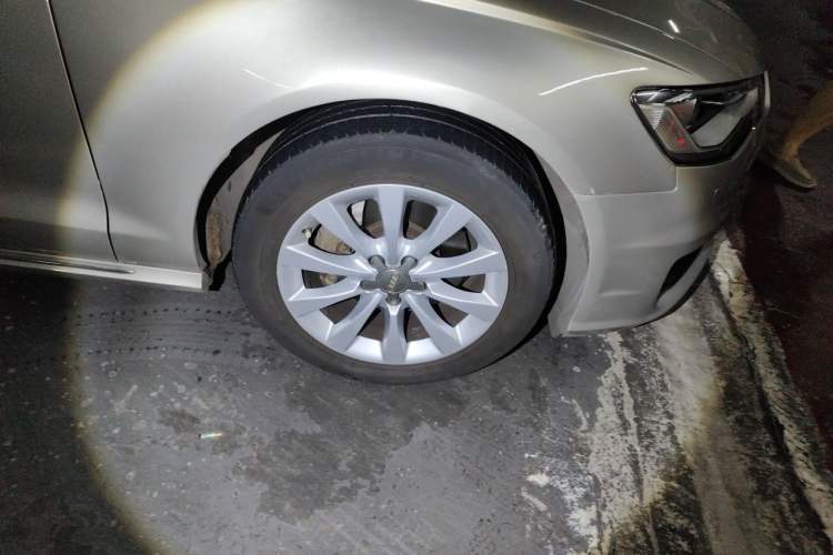 Used Audi A6L 2017 TFSI Technology Edition Right Front Wheel Hub