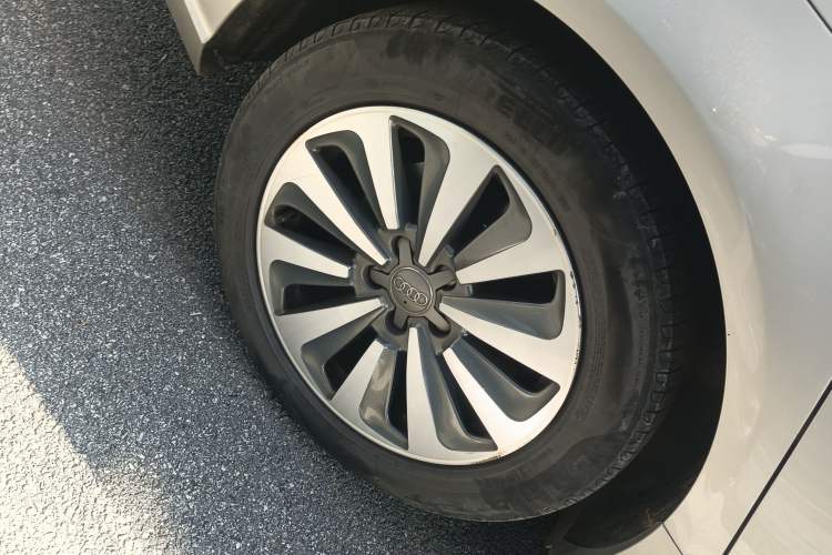 Used Audi A6L 2017 TFSI Comfort Model Right Rear Wheel Hub