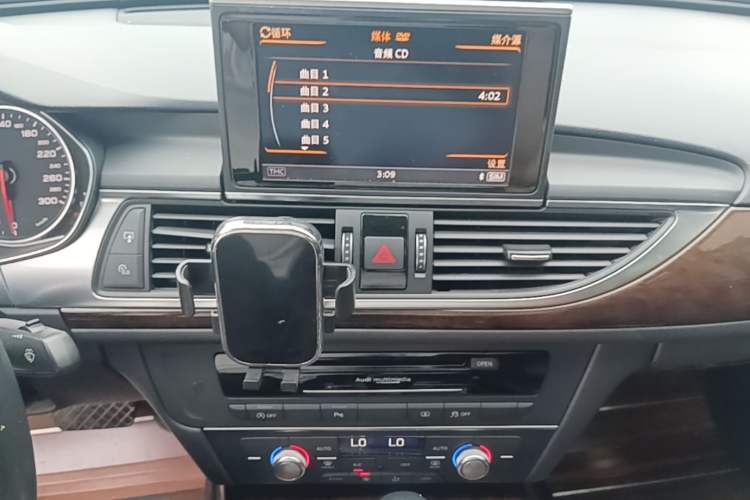 Used Audi A6L 2017 30 FSI Comfort Model Audio And AC Panel