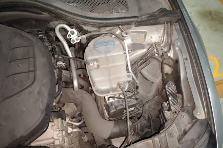 Used Audi A6L 2017 TFSI Technology Edition Engine Bay Left
