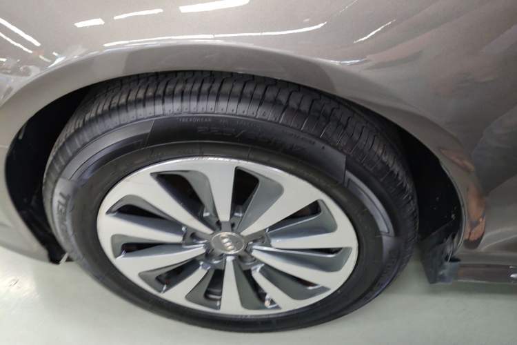 Used Audi A6L 2017 TFSI Comfort Model Left Front Wheel Hub