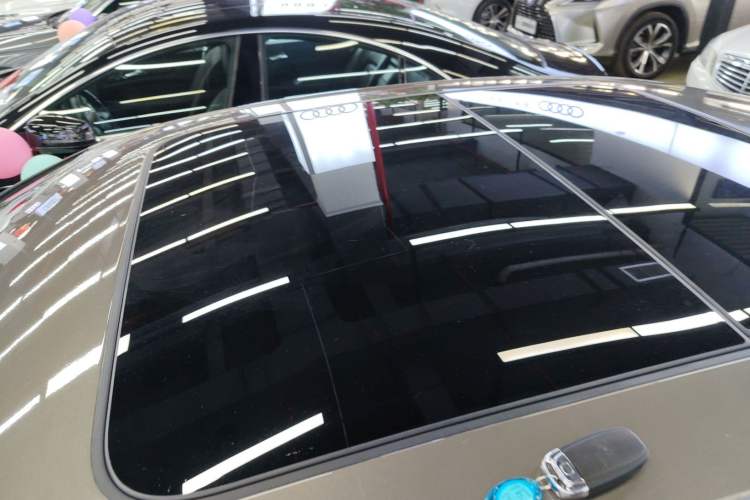 Used Audi A6L 2017 TFSI Comfort Model Roof