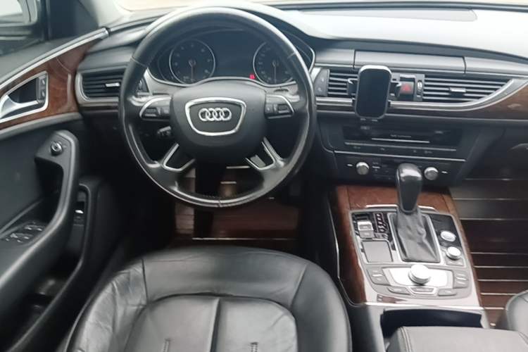 Used Audi A6L 2017 30 FSI Comfort Model Steering Wheel