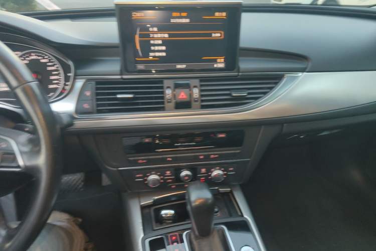 Used Audi A6L 2017 30 FSI Technology Model Audio And AC Panel