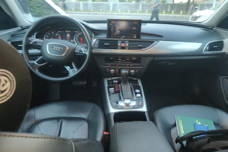 Used Audi A6L 2017 30 FSI Technology Model Center Console