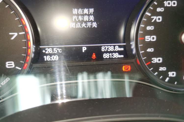 Used Audi A6L 2017 TFSI Technology Edition Odometer Close Up
