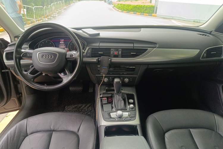 Used Audi A6L 2017 30 FSI Technology Model Center Console