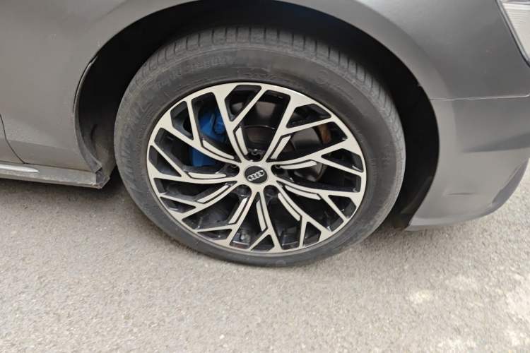 Used Audi A6L 2017 TFSI Technology Edition Right Front Wheel Hub