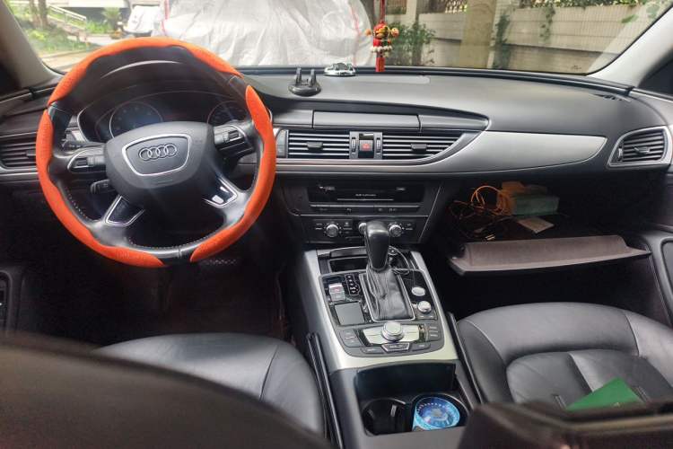 Used Audi A6L 2017 30 FSI Technology Model Center Console