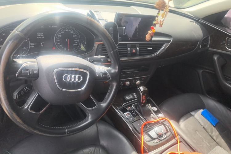 Used Audi A6L 2017 30 FSI Technology Model Center Console