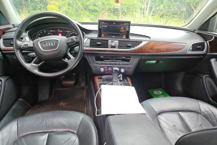 Used Audi A6L 2017 30 FSI Comfort Model Center Console