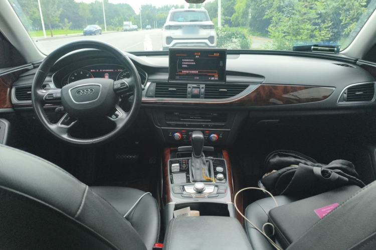 Used Audi A6L 2017 30 FSI Comfort Model Center Console