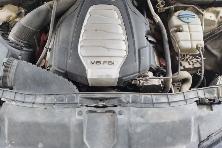 Used Audi A6L 2017 30 FSI Comfort Model Engine Bay