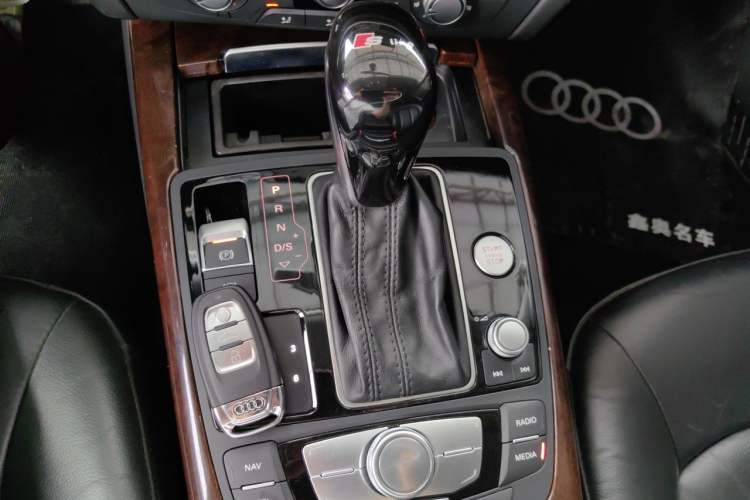Used Audi A6L 2017 TFSI Technology Edition Gear Lever