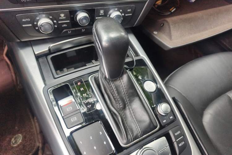 Used Audi A6L 2017 30 FSI Technology Model Gear Lever
