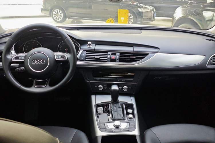 Used Audi A6L 2017 TFSI Sport Edition Interior 1
