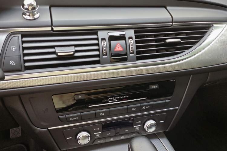 Used Audi A6L 2017 TFSI Sport Edition Interior 3