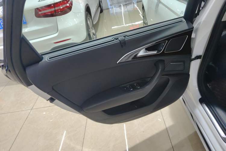 Used Audi A6L 2017 TFSI Comfort Model Interior 5
