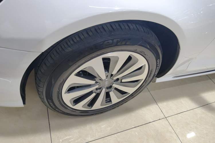 Used Audi A6L 2017 TFSI Comfort Model Left Front Wheel Hub