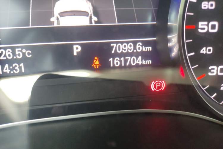 Used Audi A6L 2017 TFSI Technology Edition Odometer Close Up