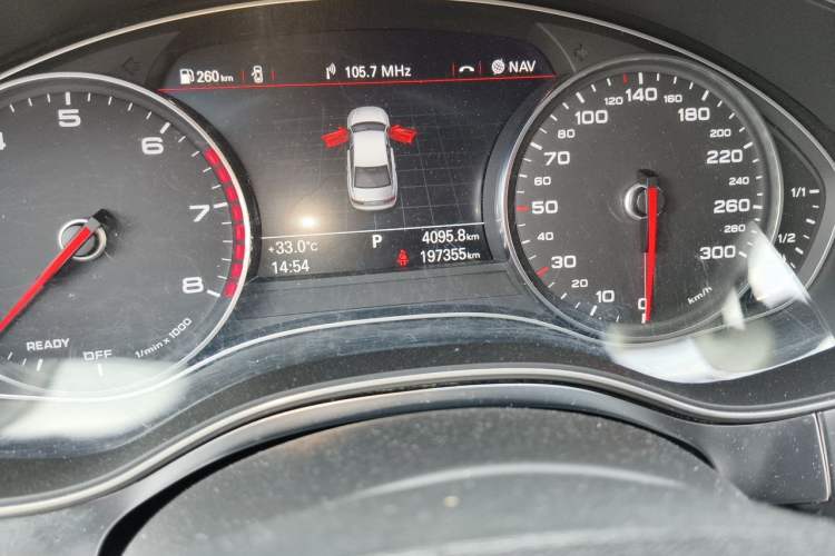 Used Audi A6L 2017 30 FSI Comfort Model Odometer Close Up