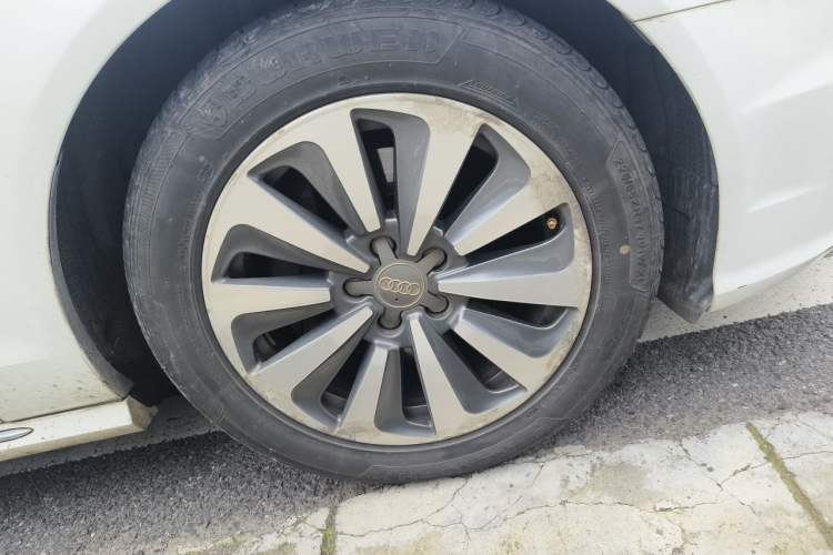 Used Audi A6L 2017 30 FSI Comfort Model Right Front Wheel Hub