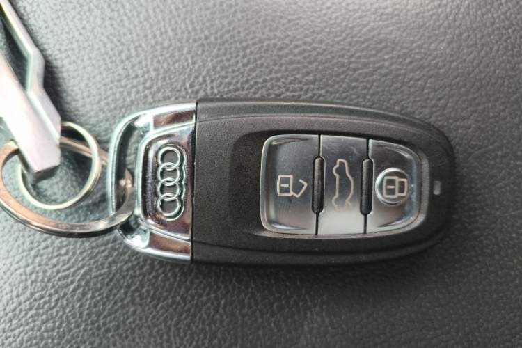Used Audi A6L 2017 30 FSI Comfort Model Vehicle Key