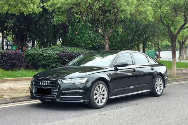 Używany Audi A6L 2018 30th Anniversary Edition TFSI Trendy Model