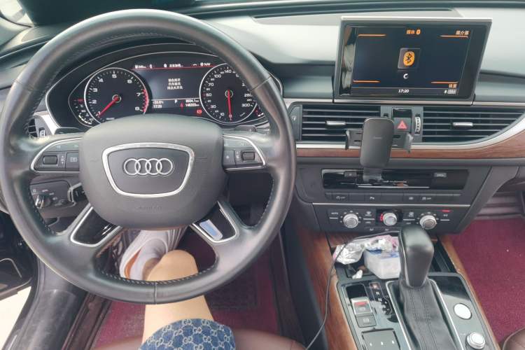 Used Audi A6L 2018 30th Anniversary Edition 35 TFSI Fashion Model Audio And AC Panel