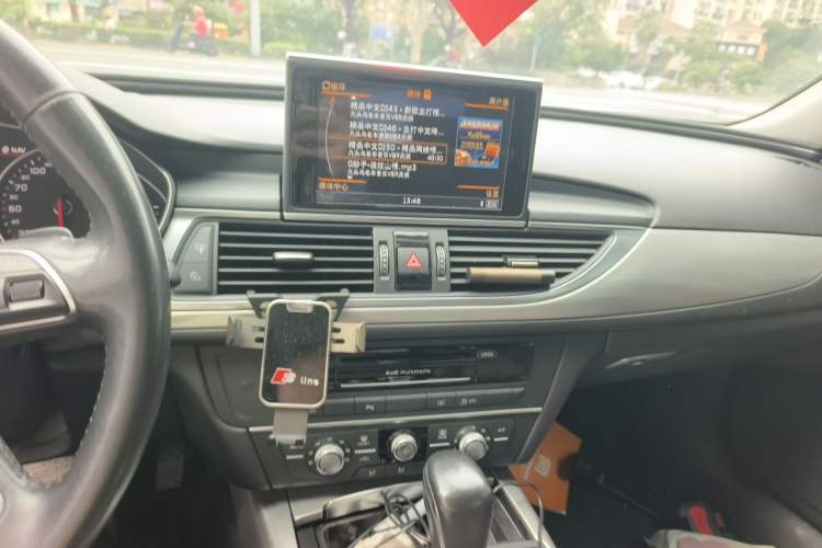 Used Audi A6L 2018 30th Anniversary Edition 35 TFSI Fashion Model Audio And AC Panel