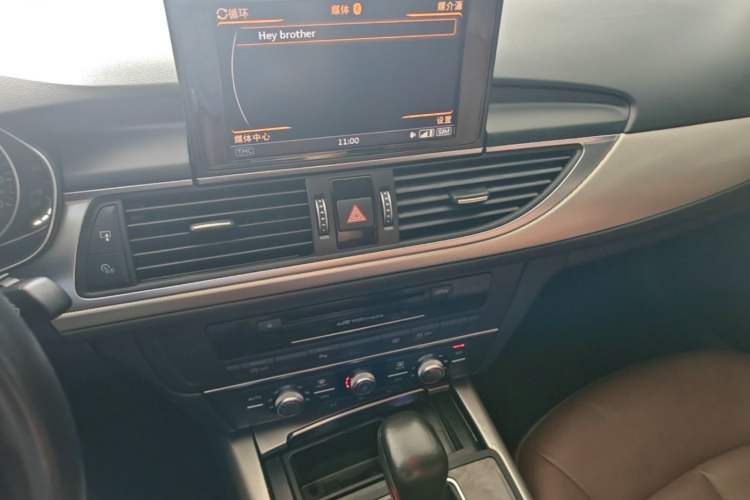 Used Audi A6L 2018 35 TFSI Collector's Edition Audio And AC Panel
