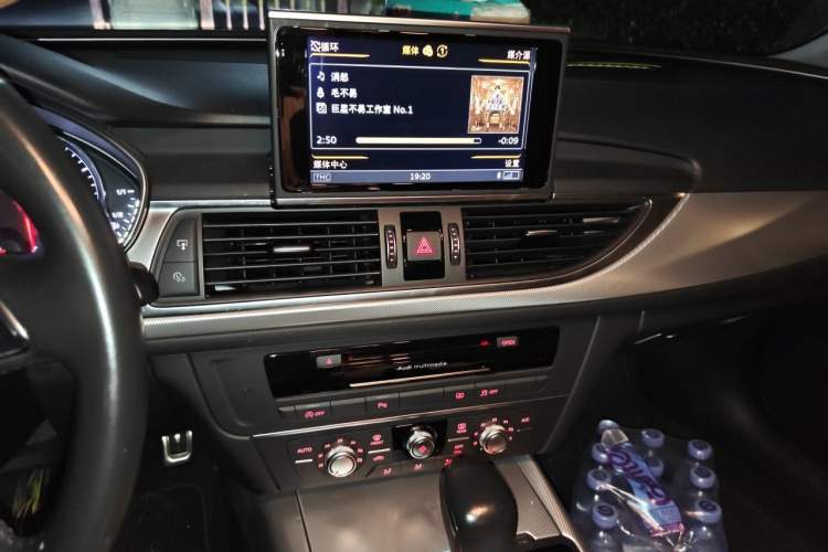 Used Audi A6L 2018 30th Anniversary Edition TFSI Trendy Model Audio And AC Panel