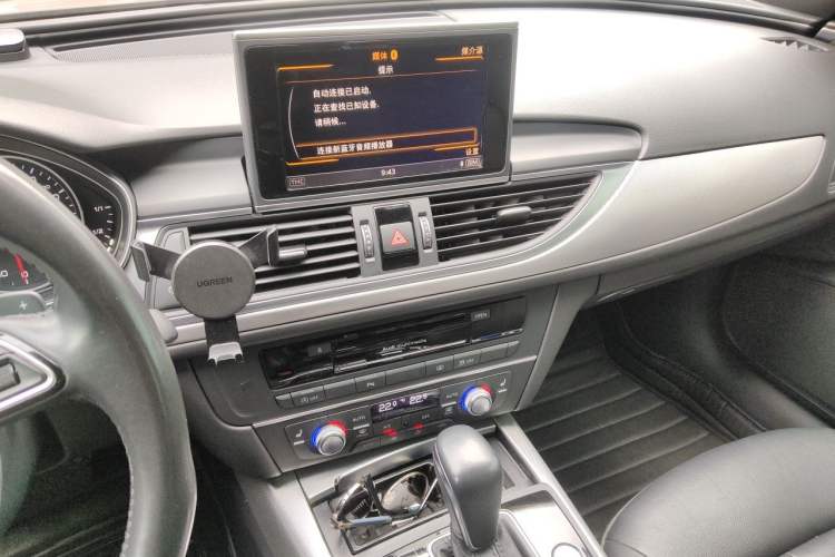 Used Audi A6L 2018 30th Anniversary Edition 35 TFSI Fashion Model Audio And AC Panel