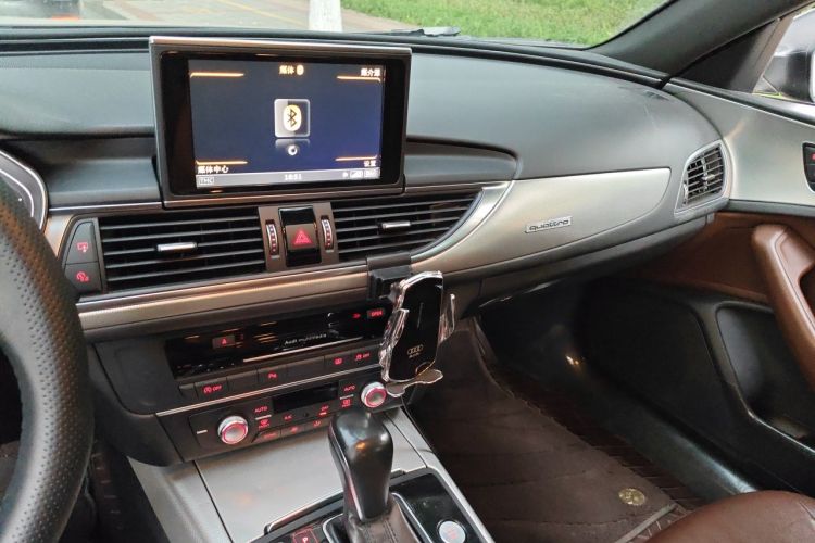 Used Audi A6L 2018 30th Anniversary Edition 45 TFSI quattro Sport model Audio And AC Panel