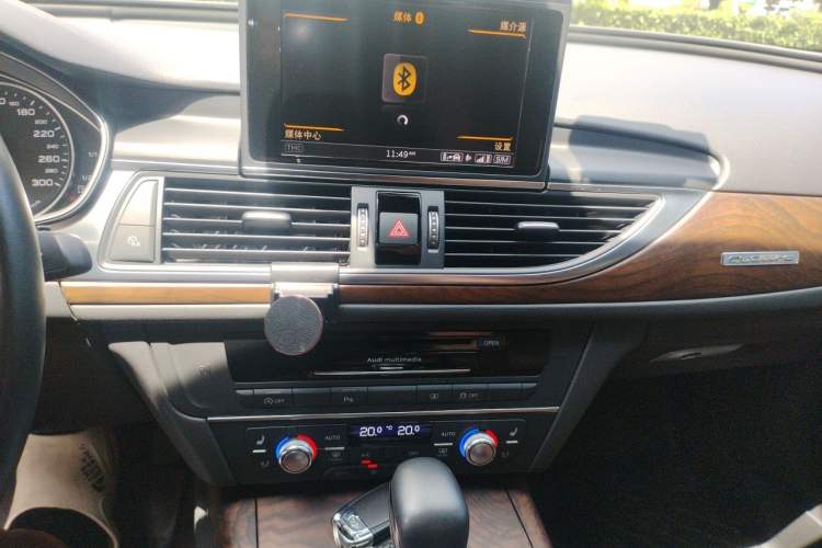 Used Audi A6L 2018 30th Anniversary Edition 45 TFSI quattro Luxury Model Audio And AC Panel