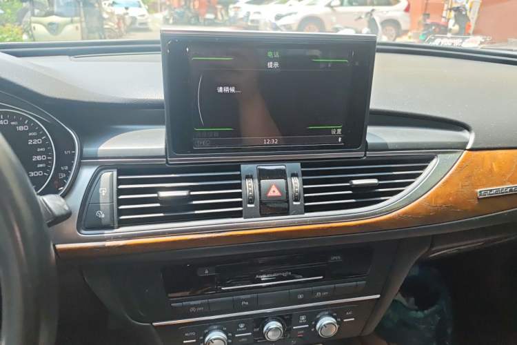 Used Audi A6L 2018 30th Anniversary Edition 35 TFSI Fashion Model Audio And AC Panel